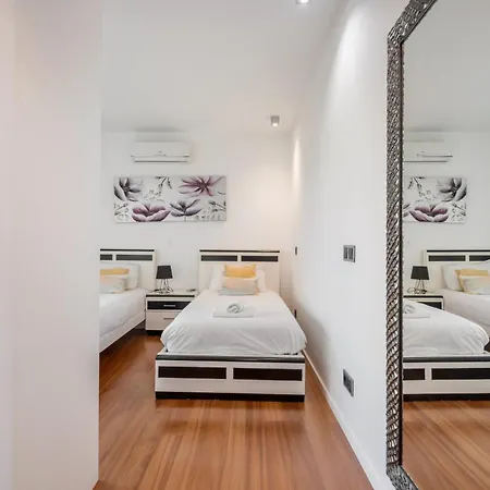 Spacious 3br Prime Av Infante * 푼샬