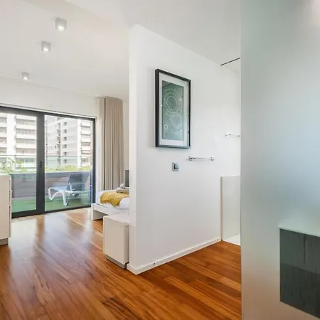 Spacious 3br Prime Av Infante Apartman *