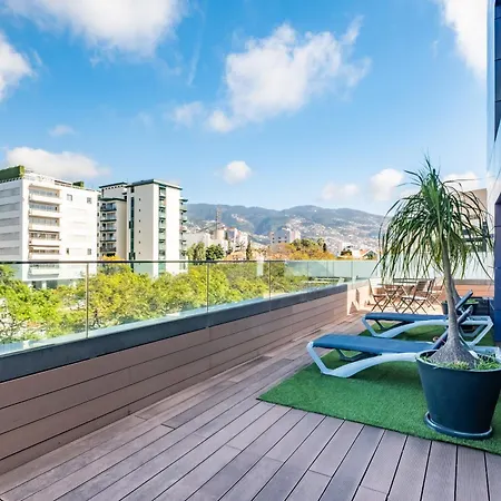 Spacious 3br Prime Av Infante Apartman *