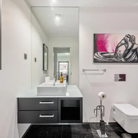 Spacious 3br Prime Av Infante *