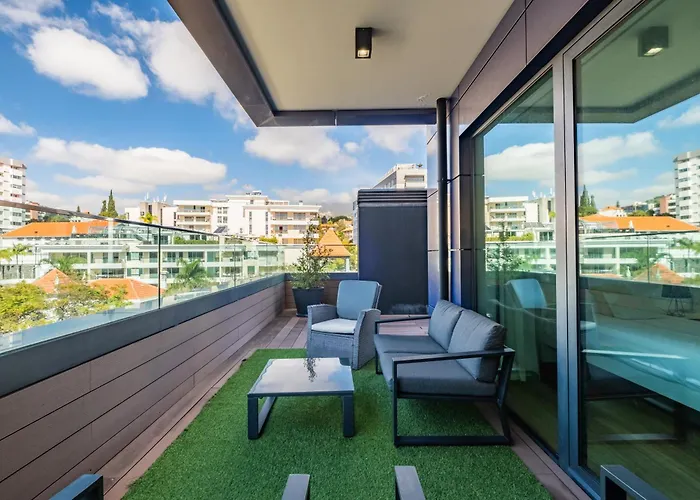 Spacious 3br Prime Av Infante *
