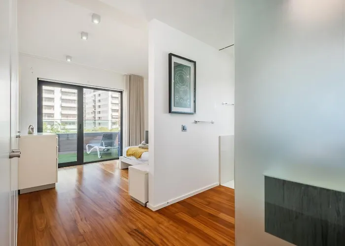 Spacious 3br Prime Av Infante Apartman *