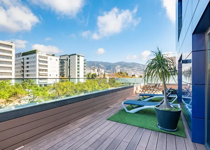 Spacious 3br Prime Av Infante Apartman *