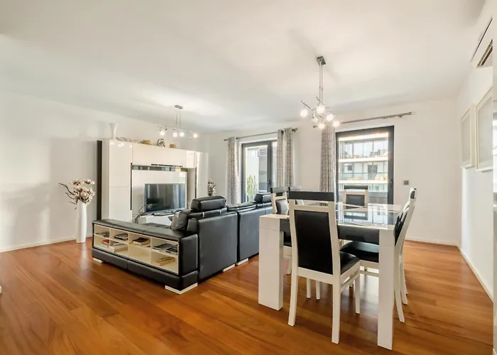 Apartman Spacious 3br Prime Av Infante *
