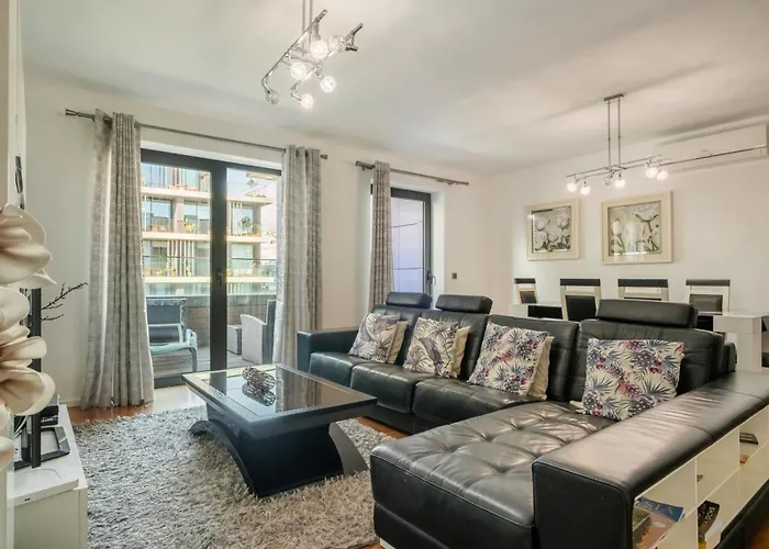 Apartman Spacious 3br Prime Av Infante *