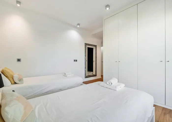 Apartman Spacious 3br Prime Av Infante Funchal