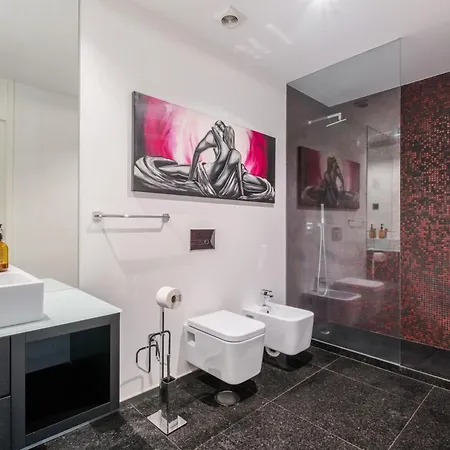 Spacious 3br Prime Av Infante דירה
