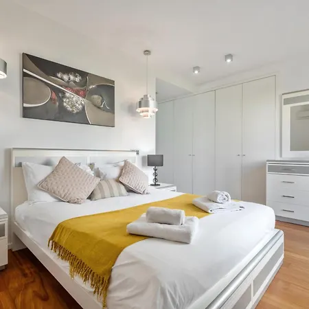 Spacious 3br Prime Av Infante פונשל